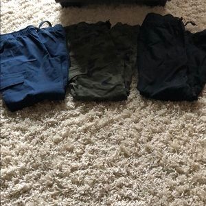3 pack Old Navy Cargo joggers.